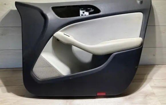 Mercedes-Benz B W246 W242 Front door card panel trim A2465403805
