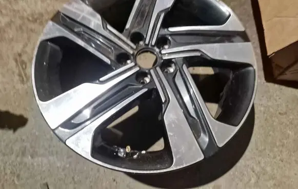 R19 alloy rim