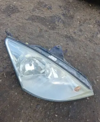 Ford Focus Headlight/headlamp