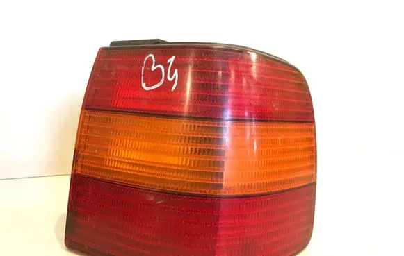 Volkswagen PASSAT B4 Rear/tail lights