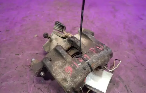 Ford Focus C-MAX Rear brake caliper