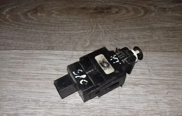 Volvo S80 Brake pedal sensor switch 8622064