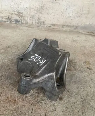 Volkswagen Taigo Gearbox mounting bracket