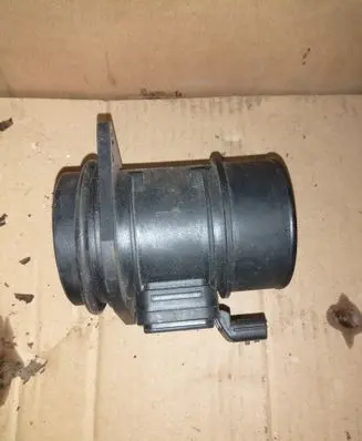 Nissan Qashqai Mass air flow meter 8200280060