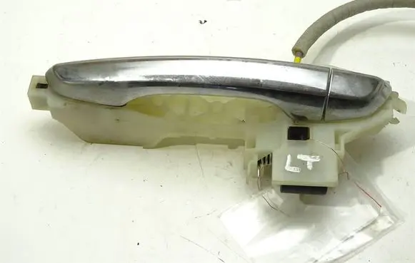 Rear door exterior handle