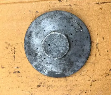 Audi A6 S6 C5 4B Oil filter cover 021117063