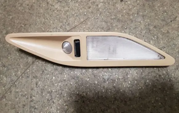 BMW 5 E39 Rear seat light 8363610