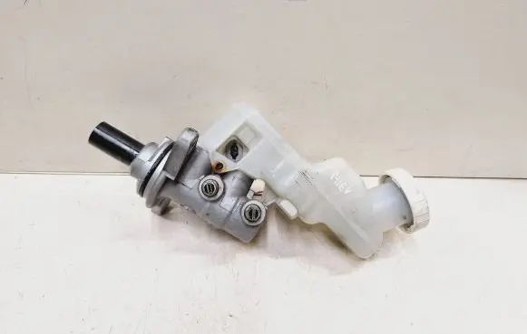 Mitsubishi i-MiEV Master brake cylinder 182807 6350043