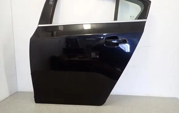Chevrolet Cruze Rear door 