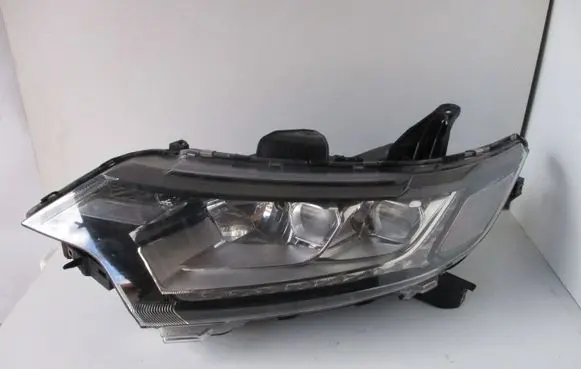 Mitsubishi Outlander Headlight/headlamp 8301C8-63