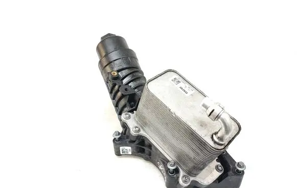 BMW X4 G02 Oil filter mounting bracket 8586674 21084311302 400265