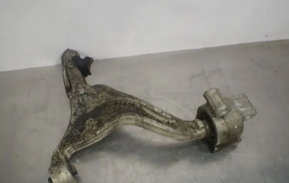Infiniti M Front control arm