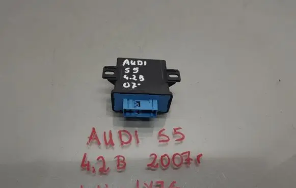Audi S5 Xenon control unit/module 8T0907357 8T0907357F