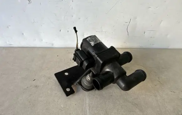 Audi Q7 4M Electric auxiliary coolant/water pump 4M0121259C