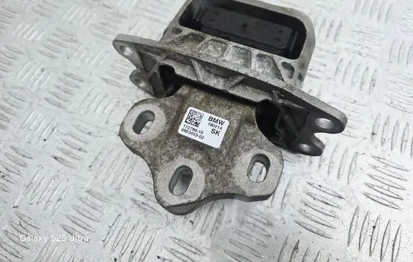 Mini One - Cooper F56 F55 Engine mount bracket 6853453