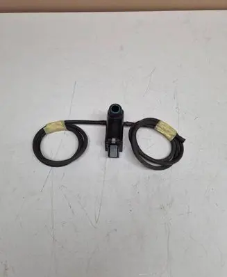 Hyundai Santa Fe Windscreen/windshield washer pump 985101w000