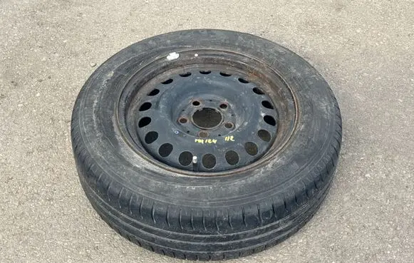 Mercedes-Benz E W124 R15 spare wheel 1244001202