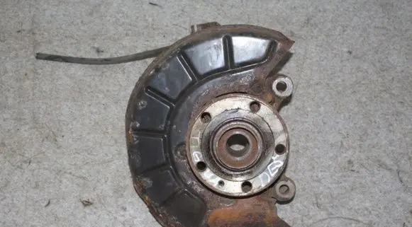 Volkswagen Tiguan Front wheel hub