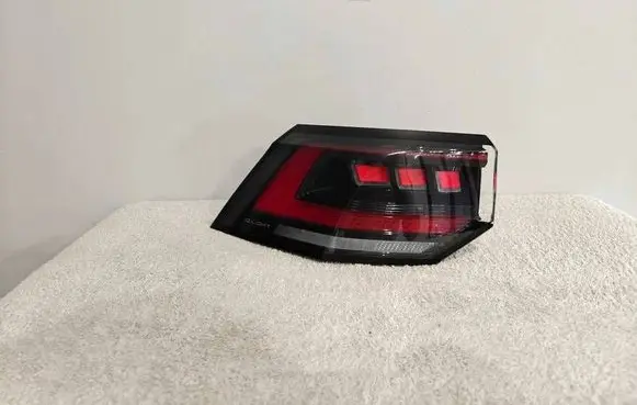 Rear/tail lights