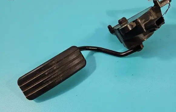 Renault Megane II Accelerator throttle pedal 8200153268 IMPRK1604653