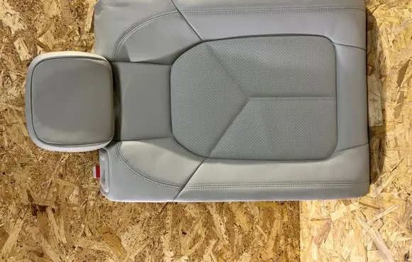 Porsche Macan (95B) Rear seat 