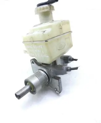 Land Rover Discovery 3 - LR3 Master brake cylinder 74471269C