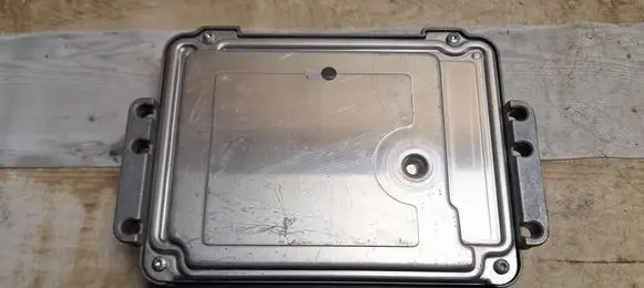 Citroen C4 I Engine control unit/module 0281011863 9655943580 9653958980