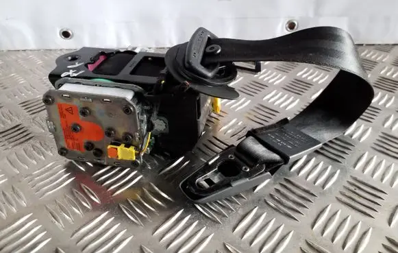 Audi A6 C7 Front seatbelt 4G8857706D