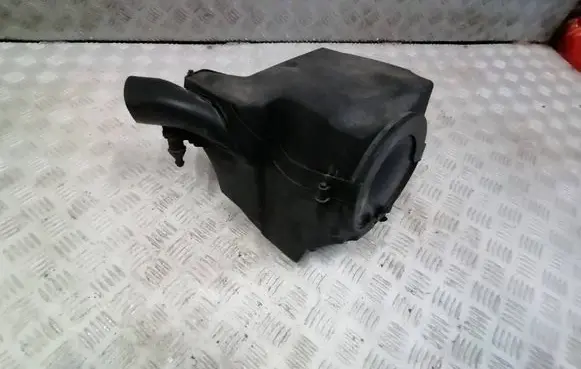 Air filter box