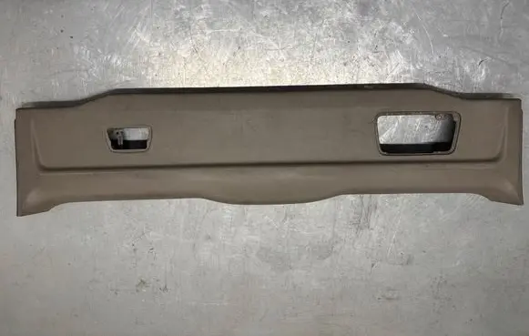 Volvo XC90 Tailgate trim 10158