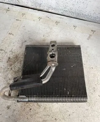 Volkswagen Touran III Air conditioning (A/C) radiator (interior) 5q1816103