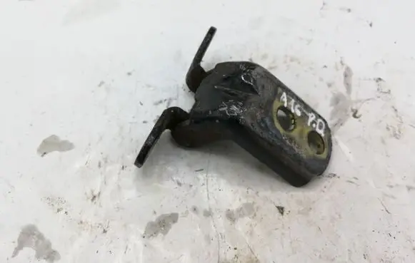 Nissan X-Trail T30 Front door upper hinge NOCODE