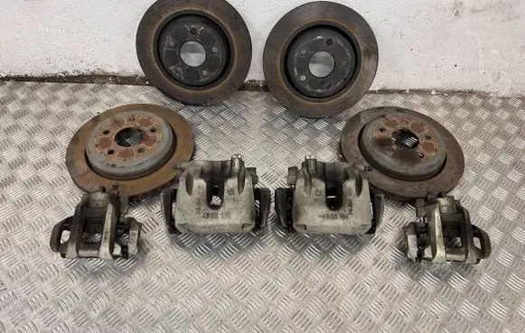 Dodge Durango III Brake discs and calipers set 
