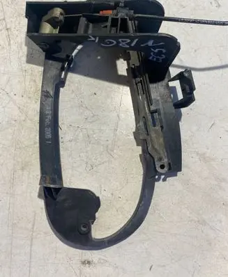 Rear door exterior handle/bracket