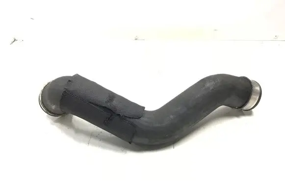 Mercedes-Benz CLS C219 Intercooler hose/pipe K3106