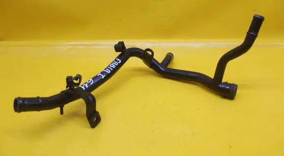 Skoda Fabia Mk1 (6Y) Engine coolant pipe/hose 045121065M