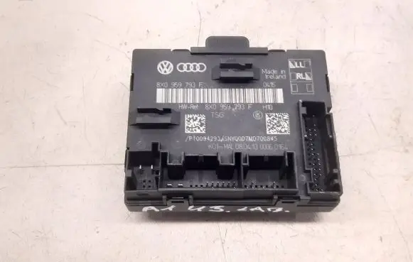 Audi A1 Door control unit/module 8X0959793F