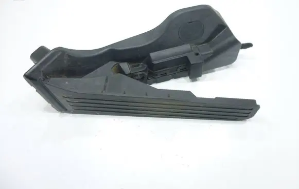 Volkswagen Golf Plus Accelerator throttle pedal 1K1721503M 6PV00889000