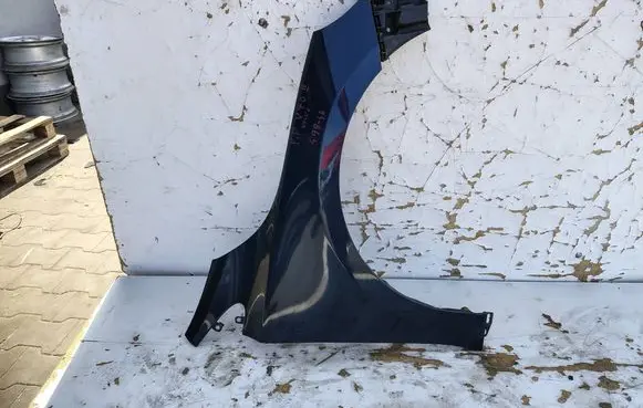 Volvo V40 Fender 