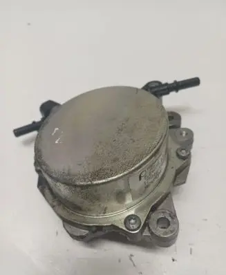 Ford Kuga II Vacuum pump 9674192280