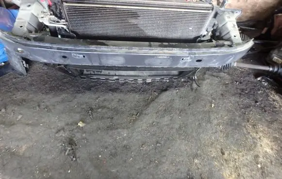 Volvo V50 Front bumper support beam 