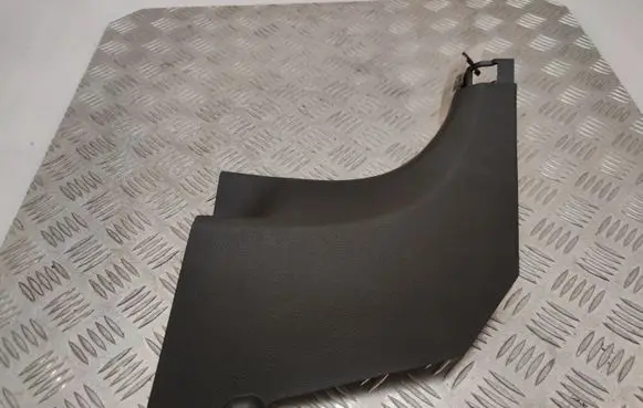 KIA Sportage Foot area side trim 85826F1000