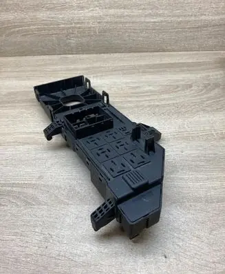 Opel Vectra C Fuse module 13181983