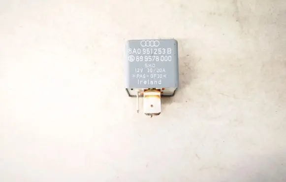 Audi A4 S4 B5 8D Other relay 8a0951253b 899578000