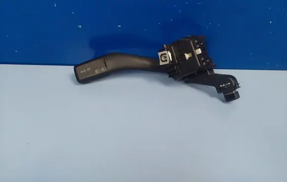 Volkswagen Touran I Indicator stalk 1K0953513 01103500