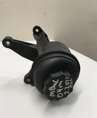 Mercedes-Benz C AMG W203 Power steering fluid tank/reservoir
