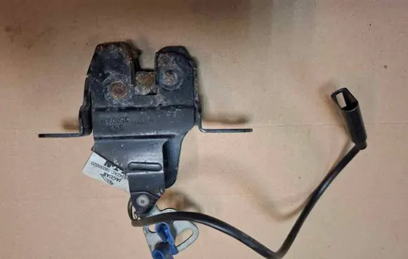 Jaguar XJ X300 Tailgate/trunk/boot lock/catch/latch gna3500AB