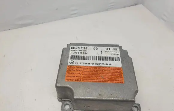 Passenger airbag on/off switch