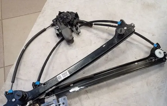 Tesla Model X Front door window regulator motor 16936981 402772D 22008