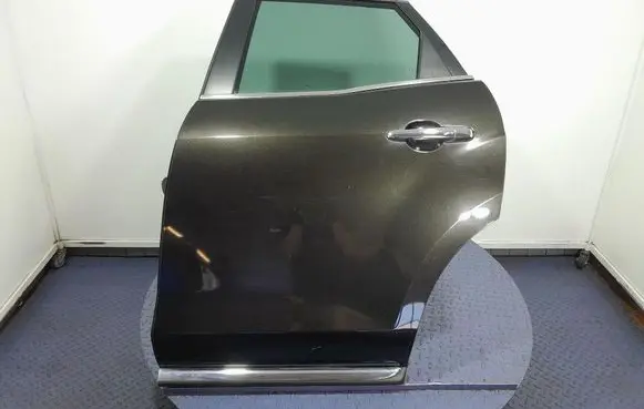 Rear door
